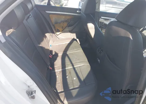 2010 Volkswagen Jetta Limited Edition z USA, uszkodzony, nr VIN 3VWAX7AJ5AM078236